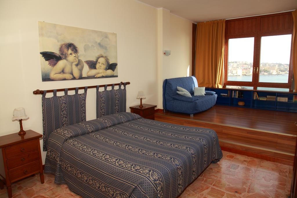 B&B Ortigia Sea View Syracuse Quarto foto